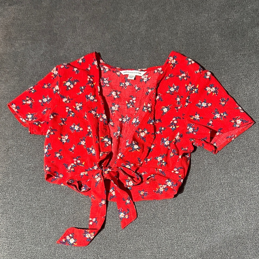 American Eagle Outfitters Red Floral Tie-Front Blouse Small